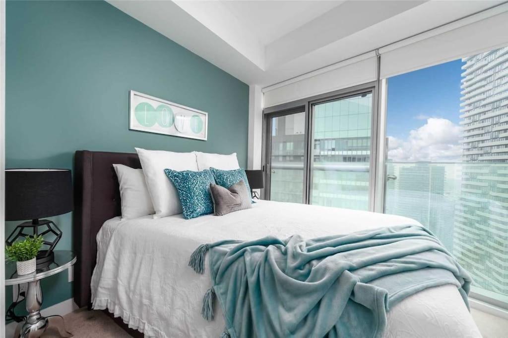 Appartement New Superior Lakeview Luxury 3-bedroom On High Floor *